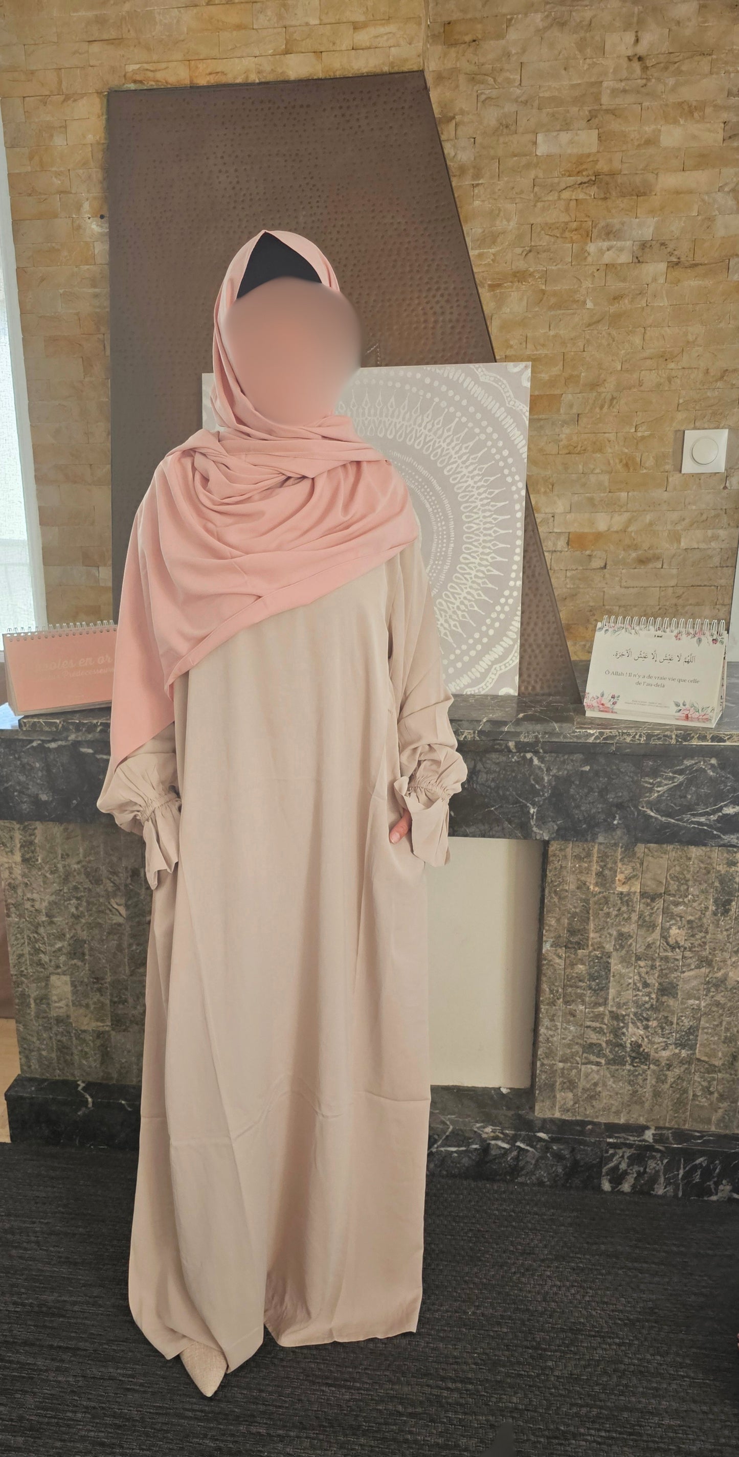 Abaya Maram
